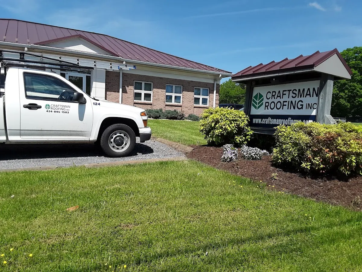 Quality Ice Dam Removal by experienced craftsmen in Womack Courts